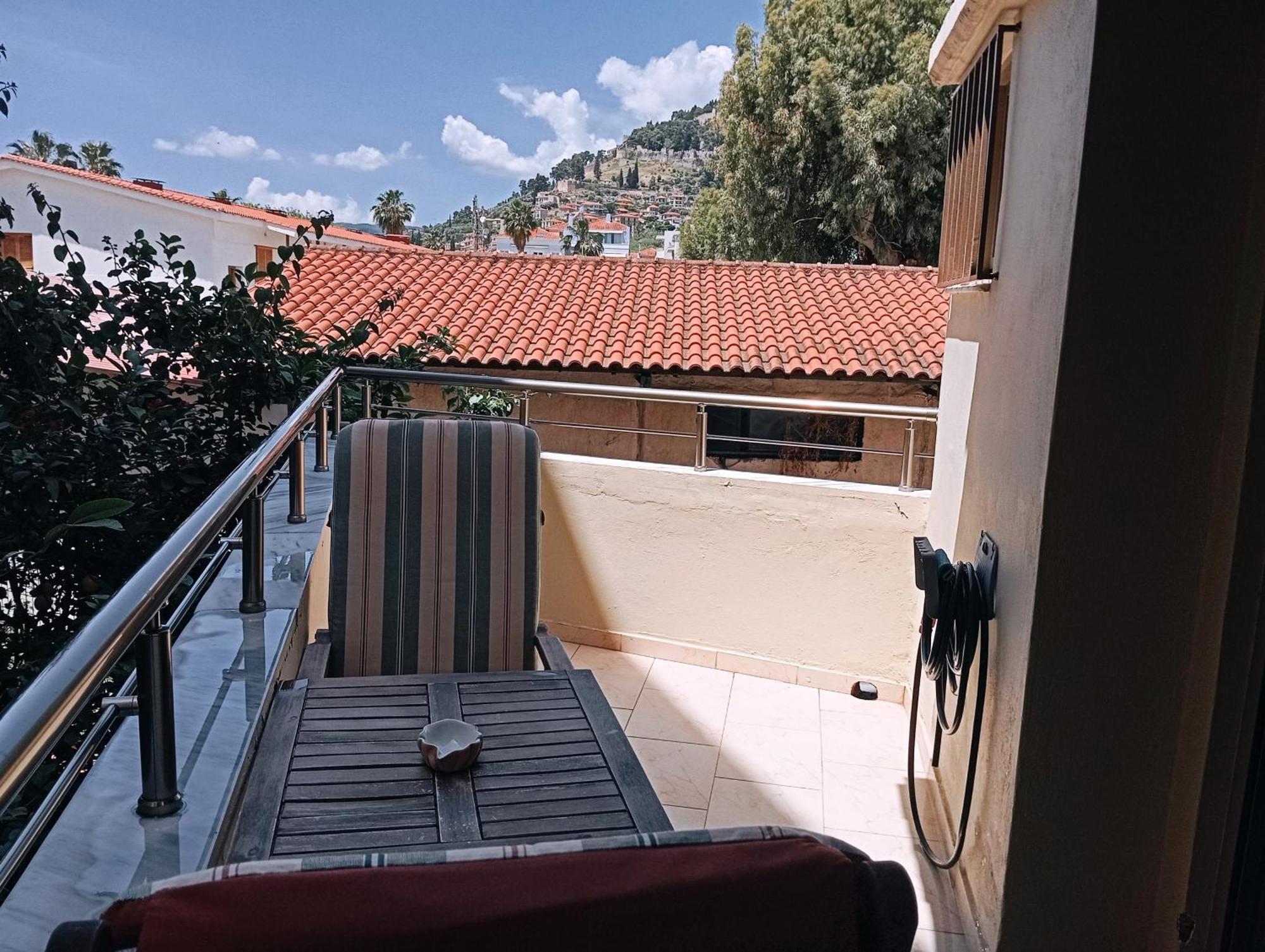 Apartamento Zeta ' S House Nafpaktos Exterior foto